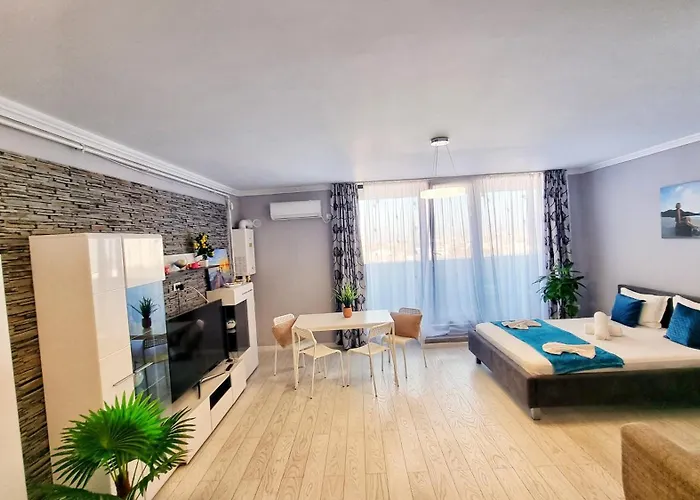 Seveneleven * Eforie Nord